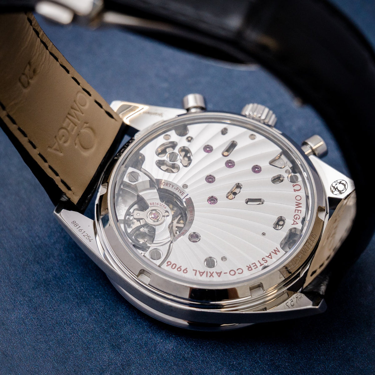 Omega Speedmaster Moonwatch 332.12.41.51.01.001 – side