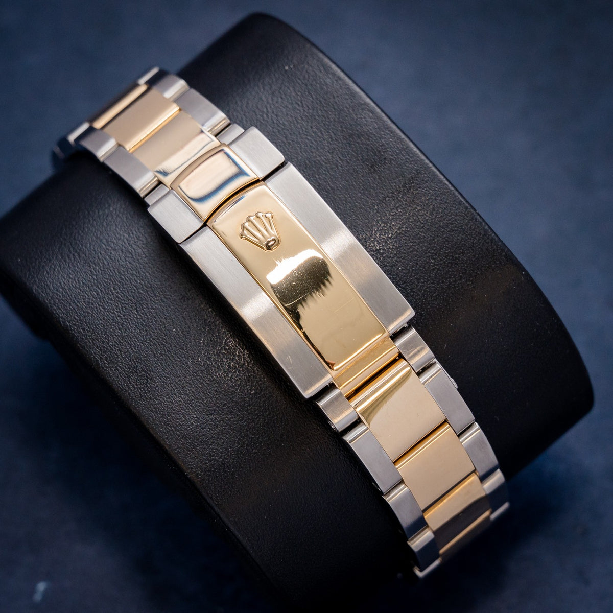 Rolex Datejust 116333 Steel & Yellow Gold Black Stencil Dial – dial close-up