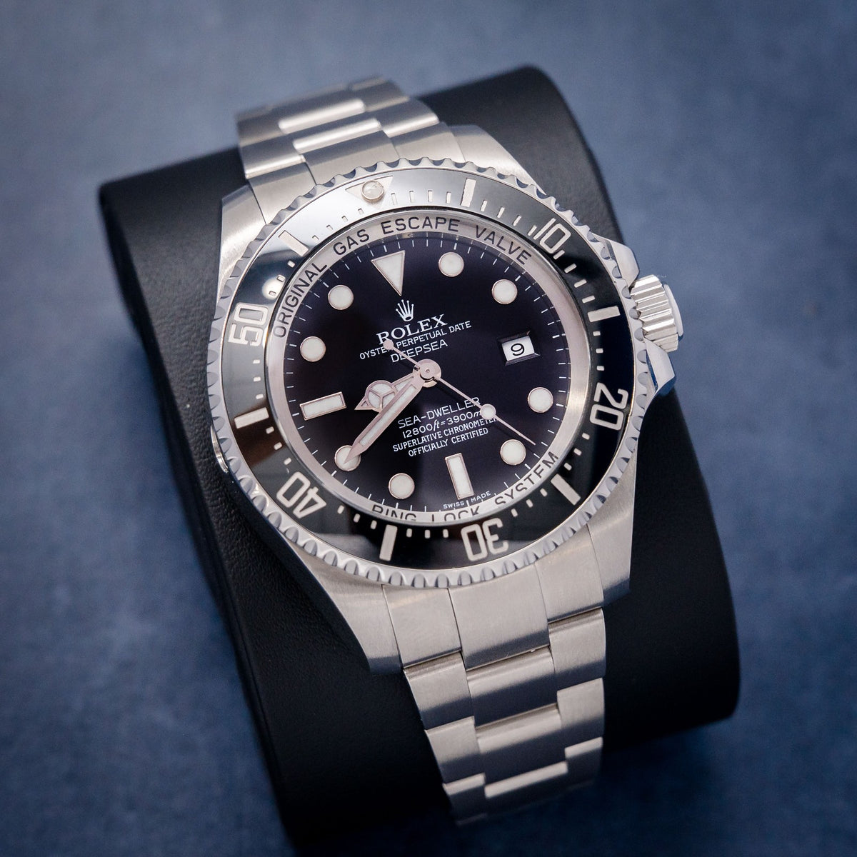 Rolex Deepsea Sea-Dweller 116660 Steel – dial close-up