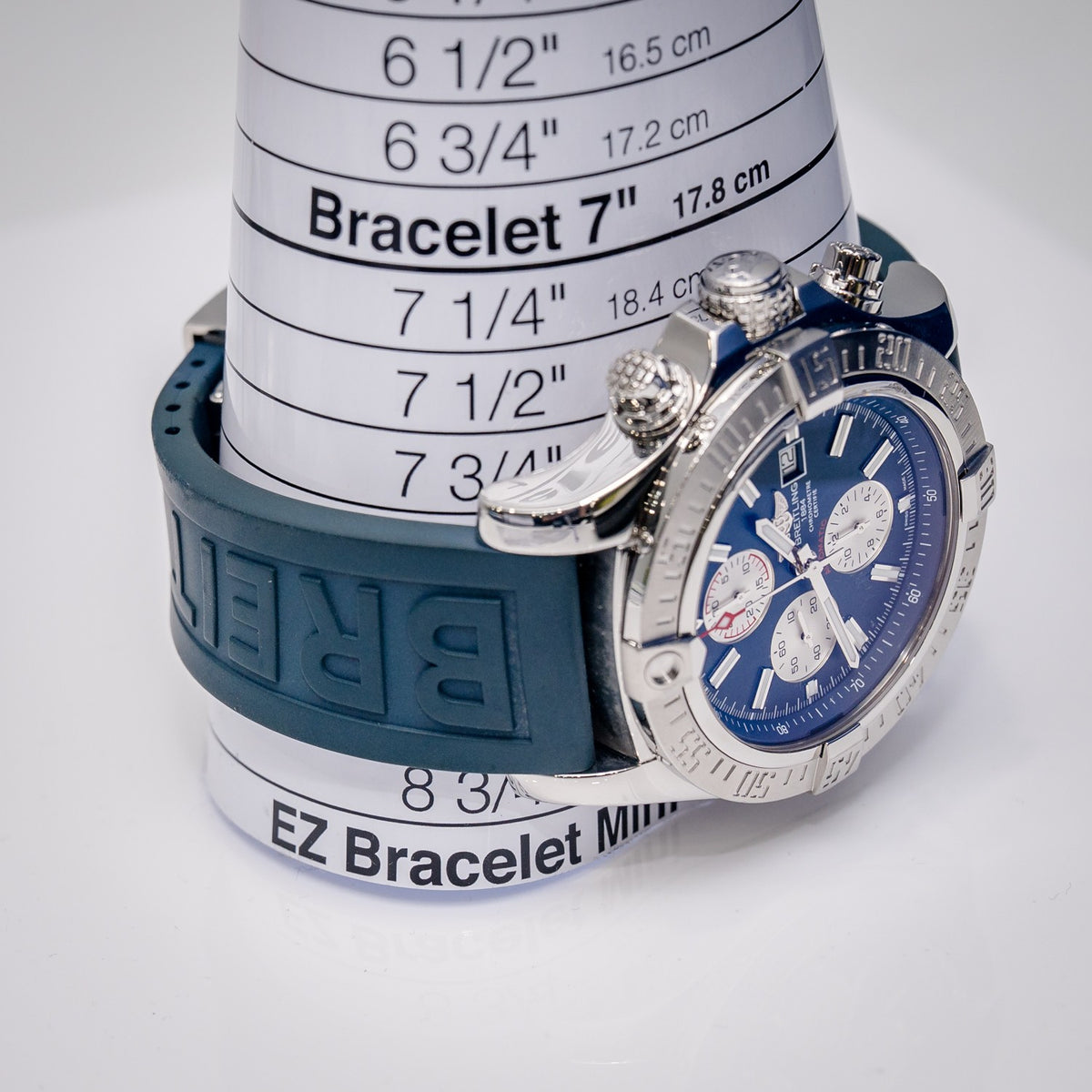 Breitling Super Avenger A13371 Steel Navy Dial – detail