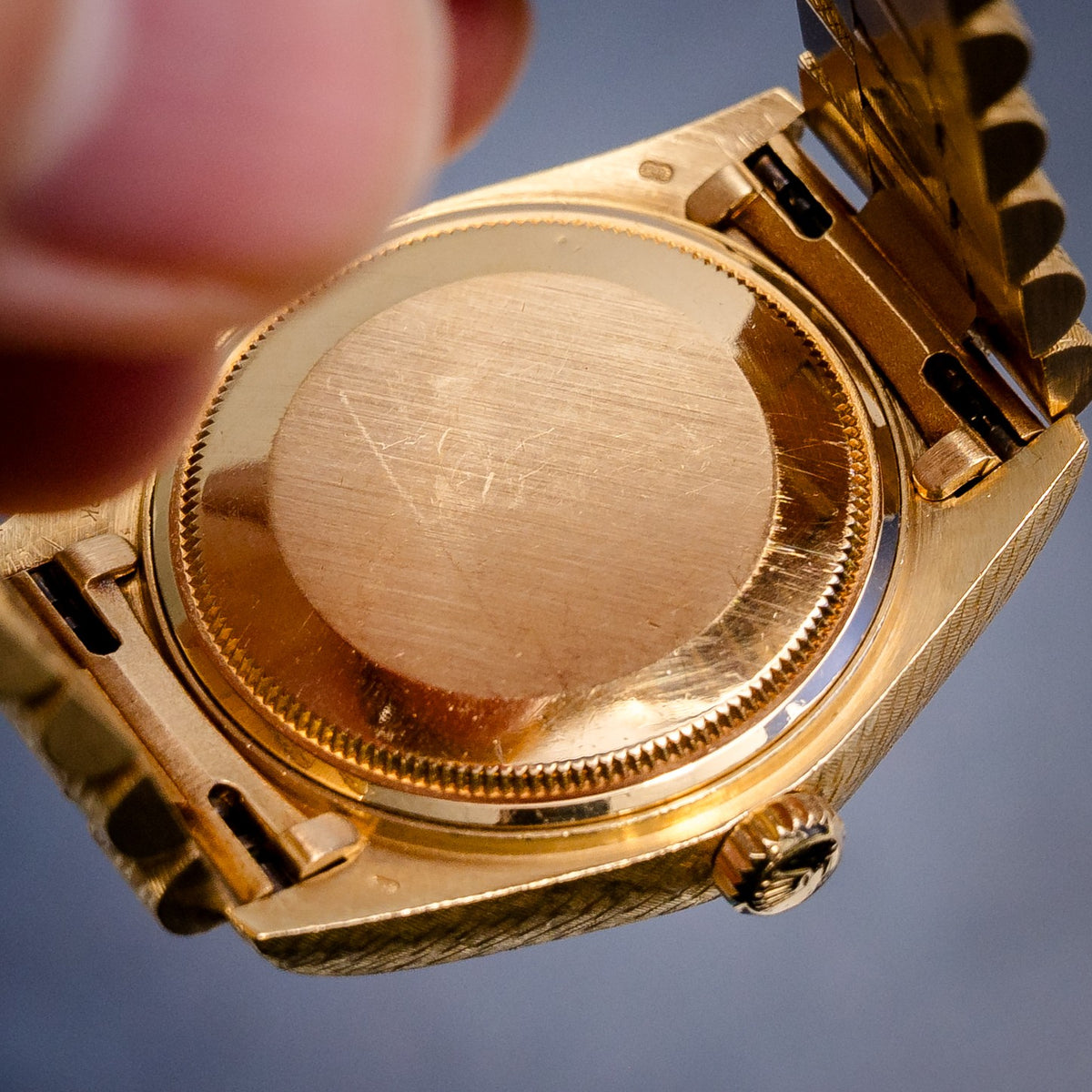 Rolex Day-Date 18038 Yellow Gold Champagne Stick Dial – detail