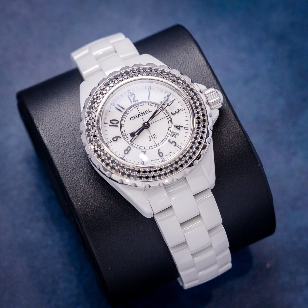 Chanel J12 Ceramic – dial close-up