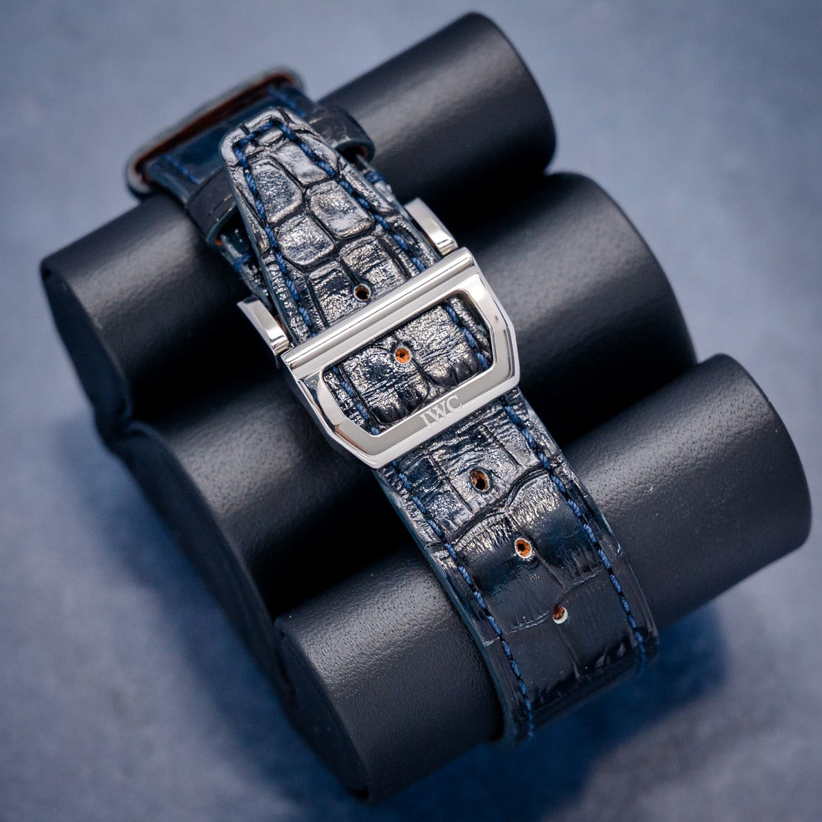 IWC Schaffhausen Pilot Automatic IW324008 Blue Dial – clasp