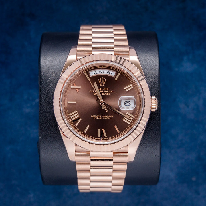 Rolex Day-Date 228235 Rose Gold Chocolate Roman Dial – front