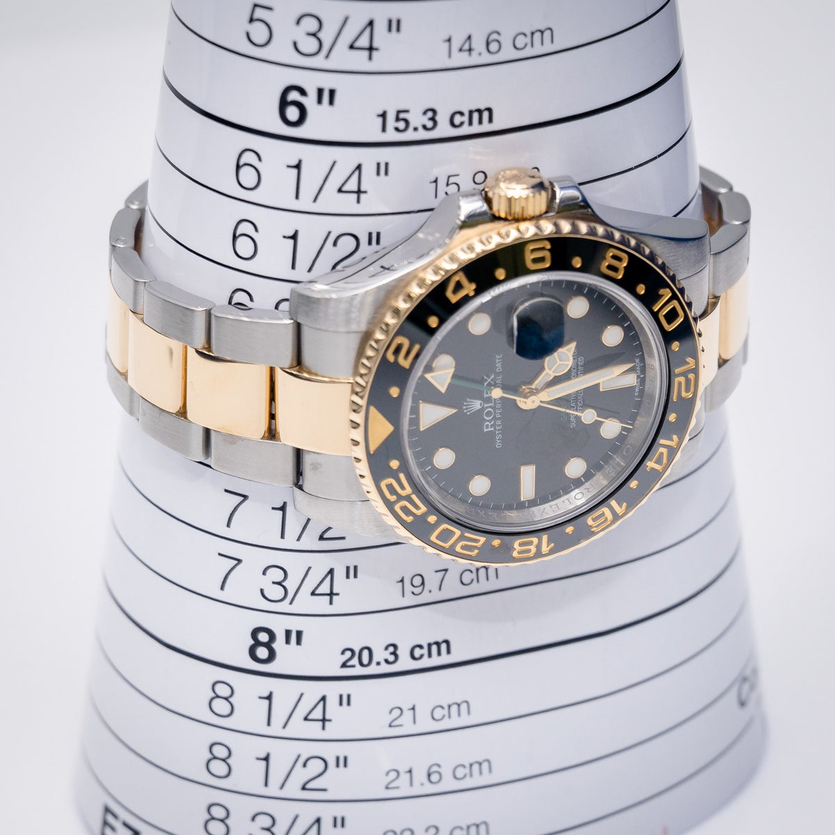 Rolex GMT-Master II 116713LN Steel & Yellow Gold – detail