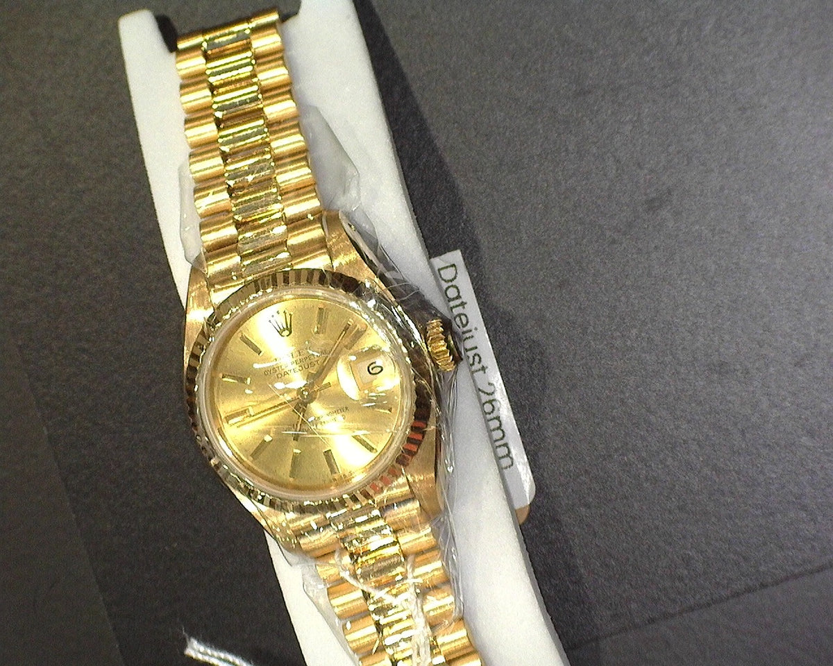 Rolex Datejust 69178 Yellow Gold Champagne Index Dial – detail