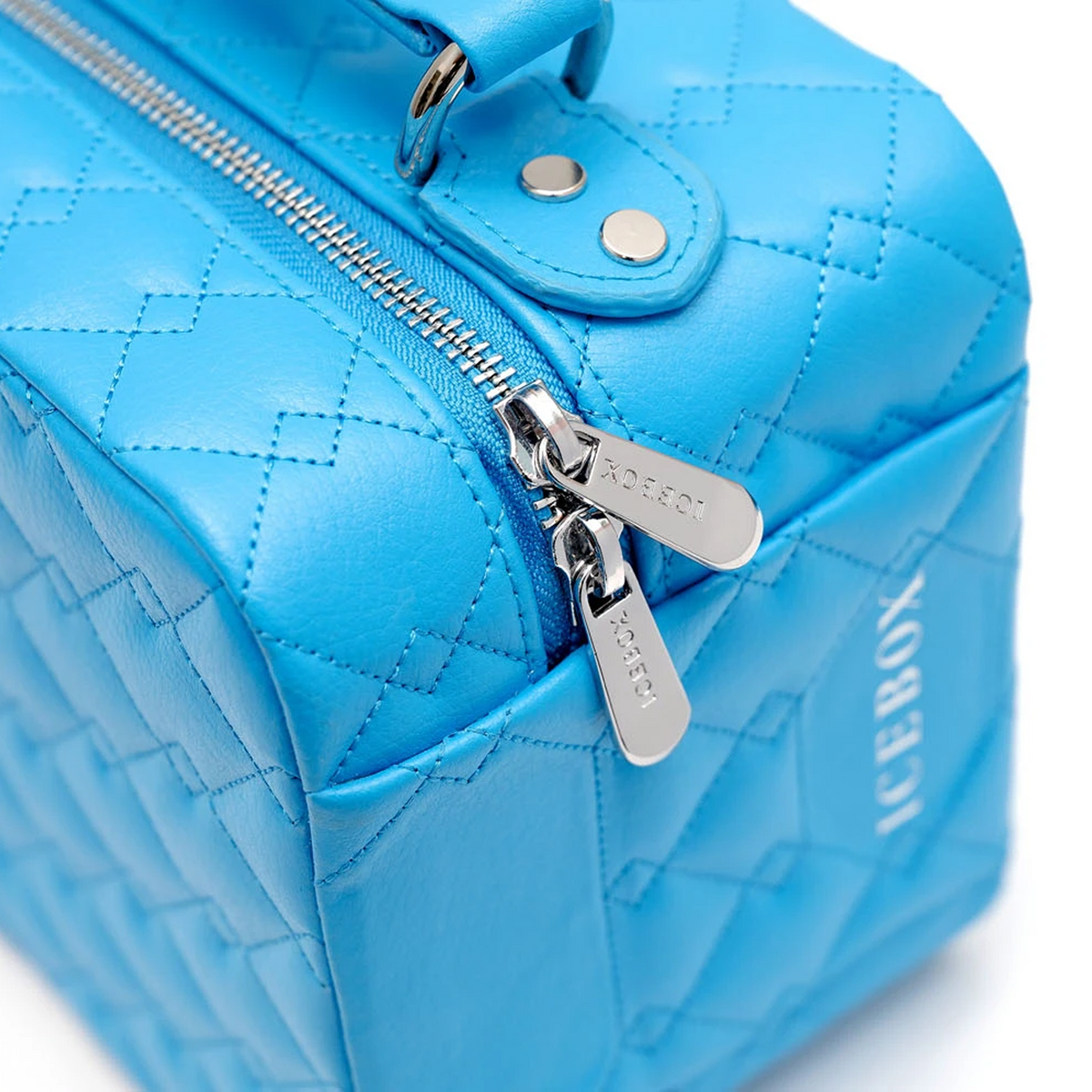 Icebox Medium Traveler Case in blue, 4-watch capacity, detail view 6